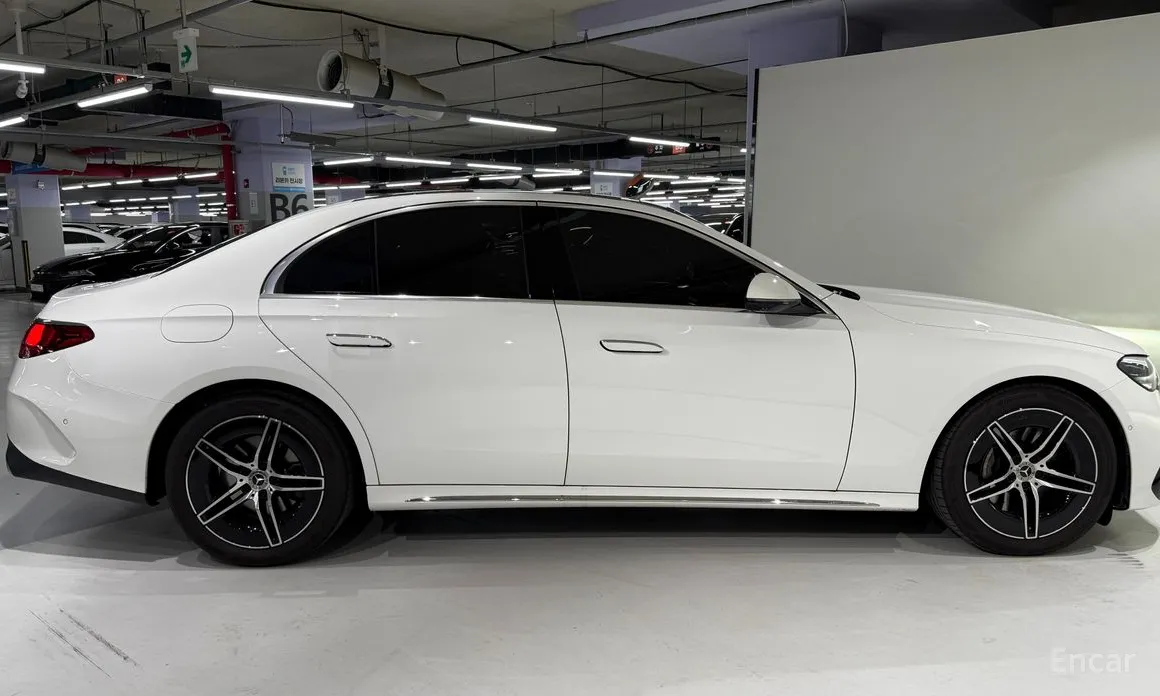 Фото 3 - Mercedes-Benz E-Class