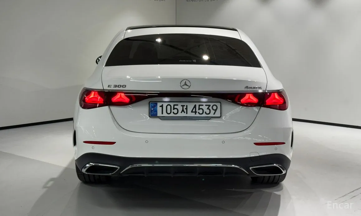 Фото 5 - Mercedes-Benz E-Class