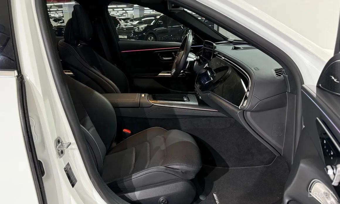 Фото 8 - Mercedes-Benz E-Class