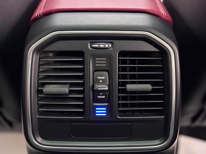 Фото 11 - Porsche Macan