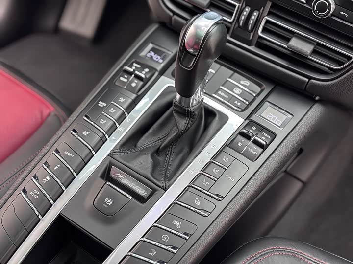 Фото 5 - Porsche Macan