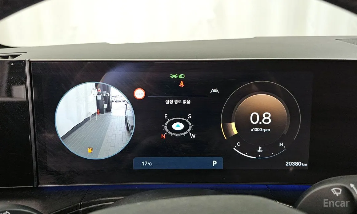 Фото 8 - Hyundai Santa Fe