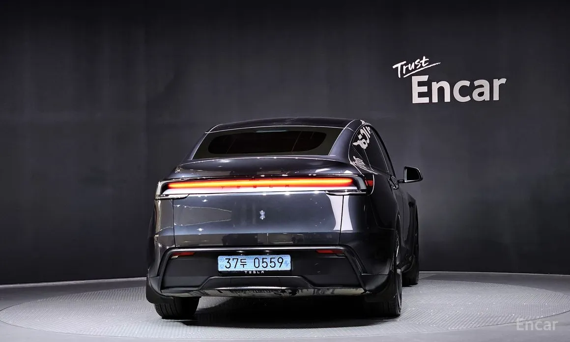 Фото 4 - Tesla Model Y