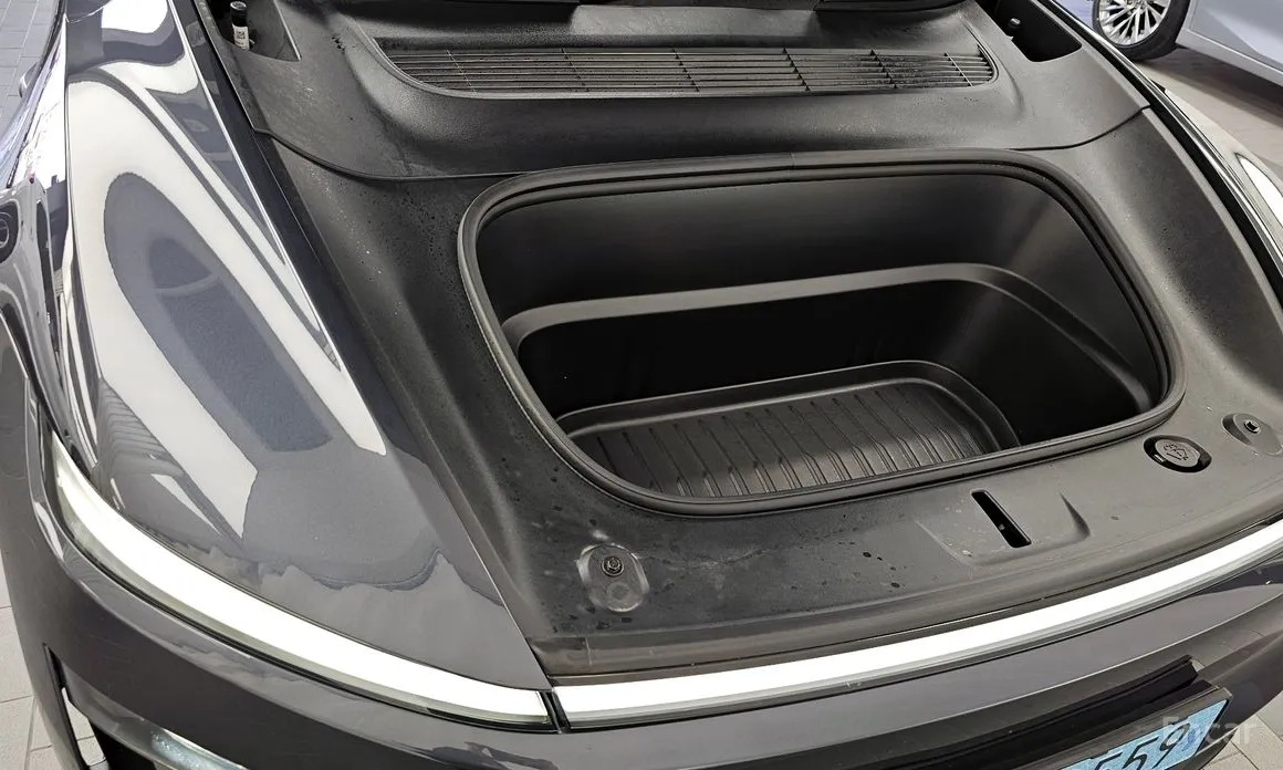 Фото 6 - Tesla Model Y