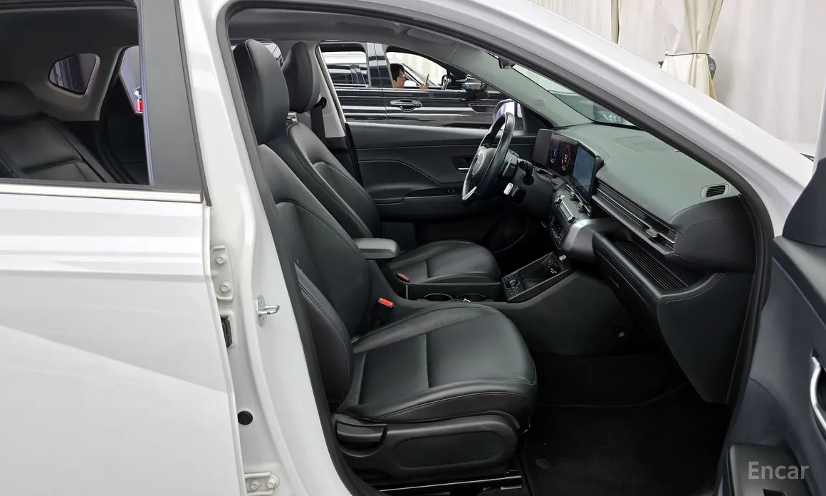 Фото 11 - Hyundai Kona