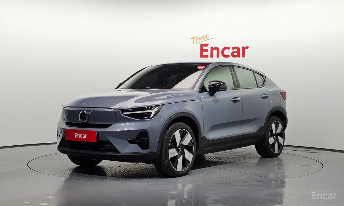 Фото 1 - Volvo C40