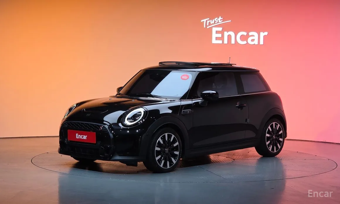 Фото 1 - Mini Cooper