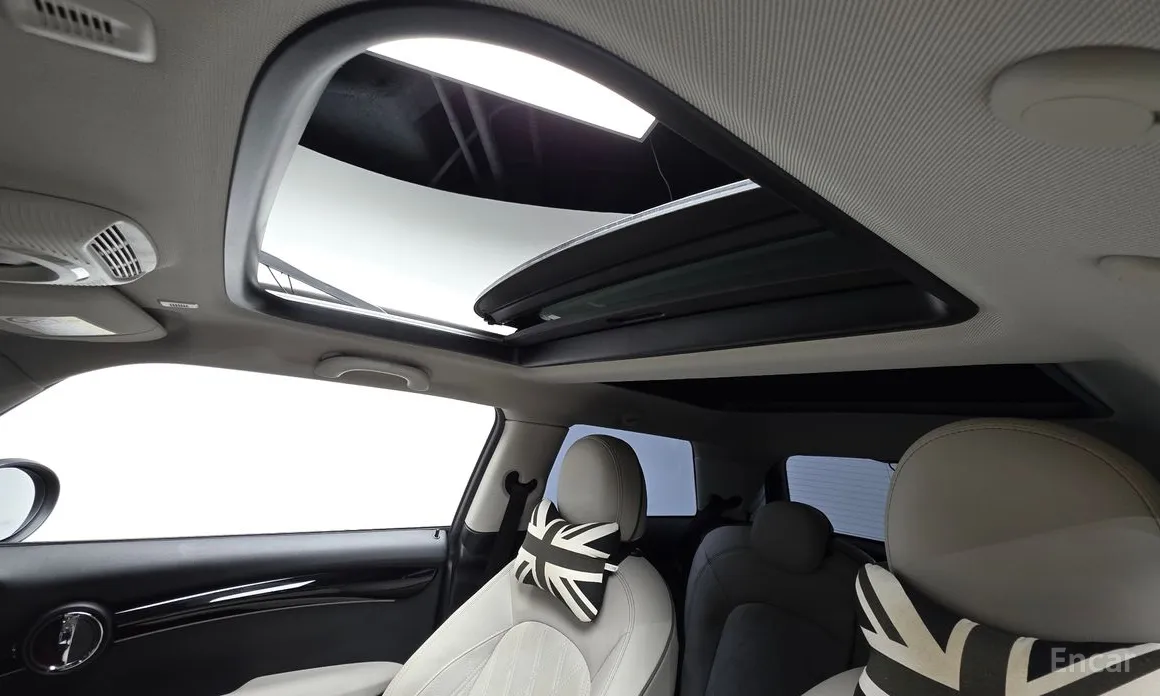 Фото 17 - Mini Cooper