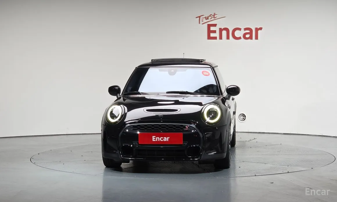 Фото 3 - Mini Cooper