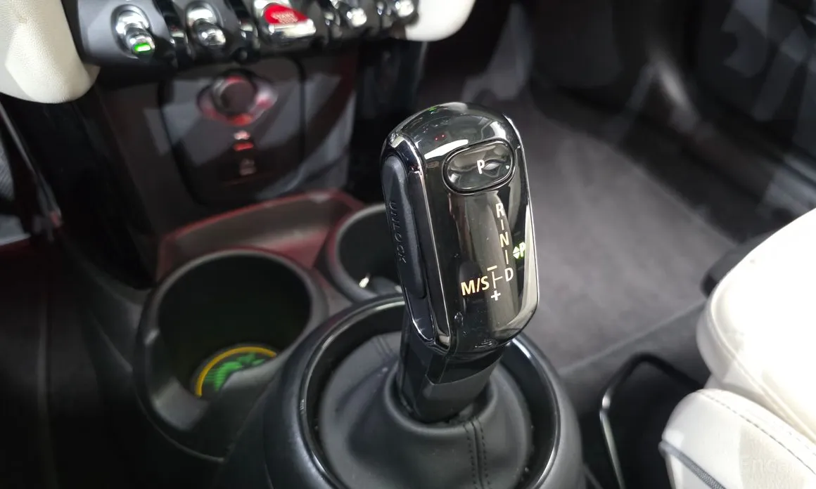 Фото 9 - Mini Cooper