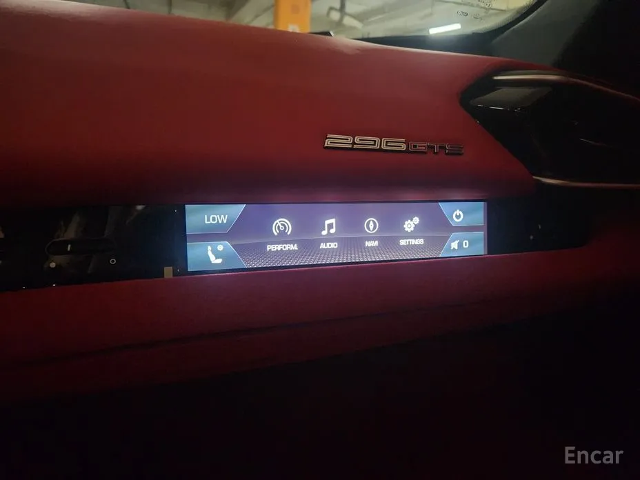 Фото 14 - Ferrari 296