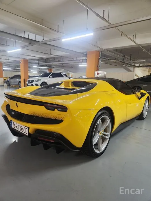 Фото 6 - Ferrari 296