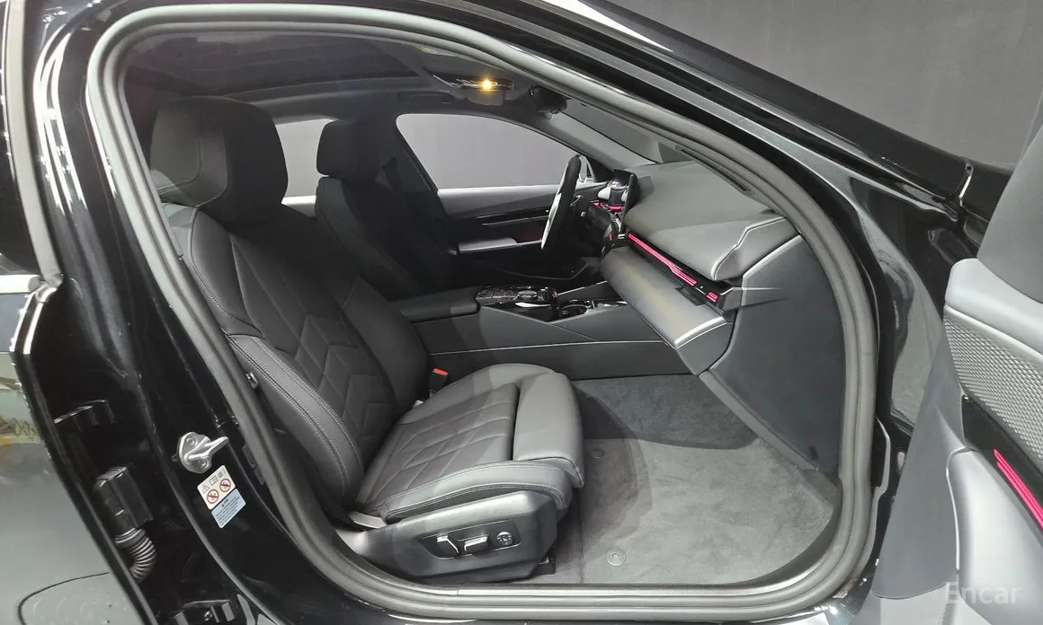 Фото 11 - BMW 5 Series