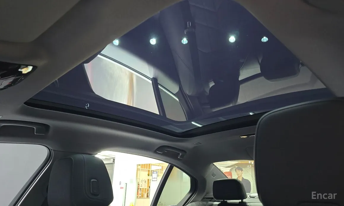 Фото 18 - BMW 5 Series