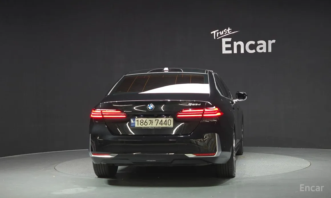 Фото 4 - BMW 5 Series