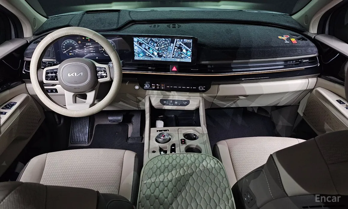 Kia Carnival 2023 Gasoline 7-Seater Gravity