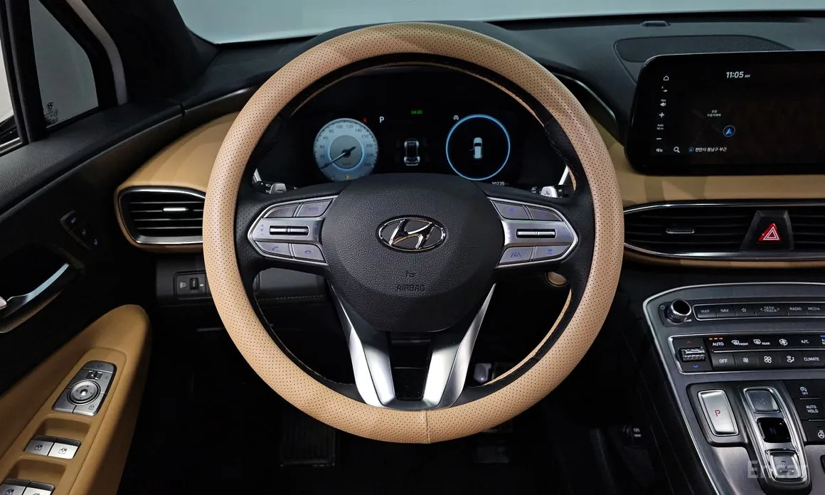 Фото 14 - Hyundai Santa Fe