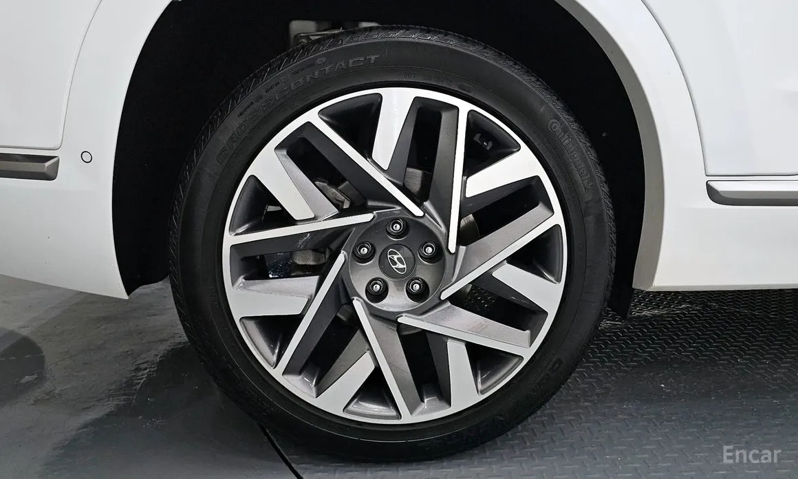 Фото 5 - Hyundai Santa Fe