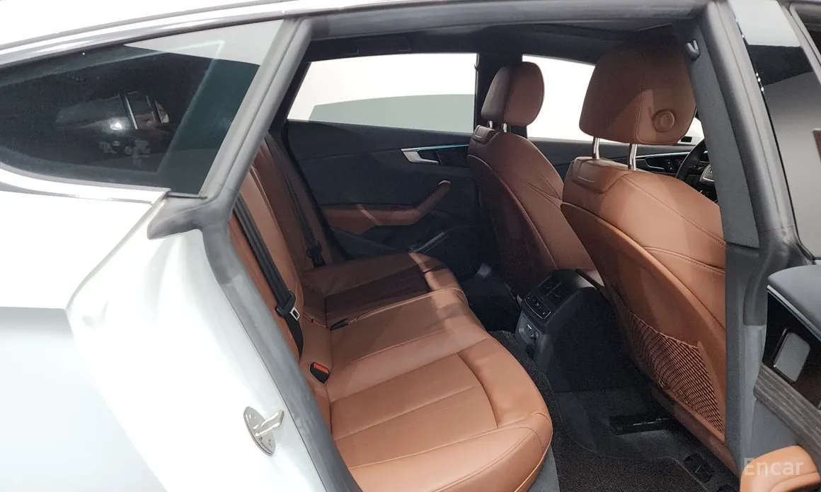 Фото 12 - Audi A5