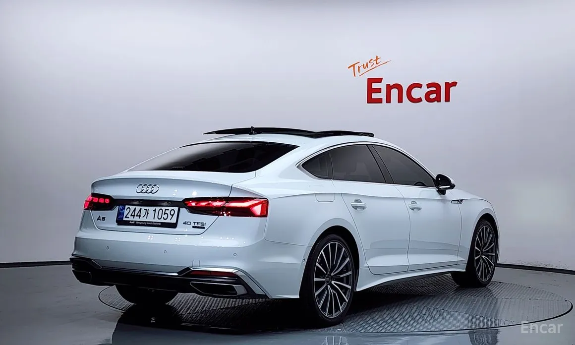 Фото 2 - Audi A5