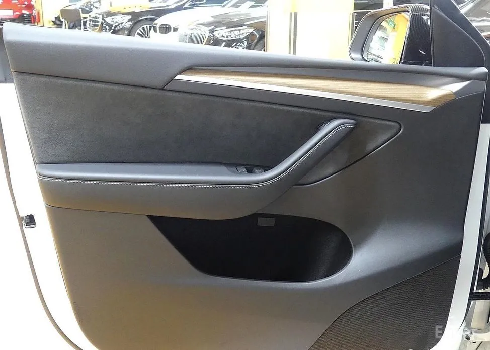 Фото 11 - Tesla Model Y