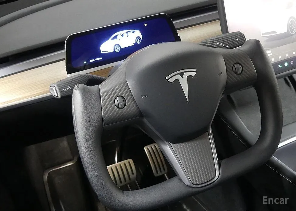 Фото 12 - Tesla Model Y