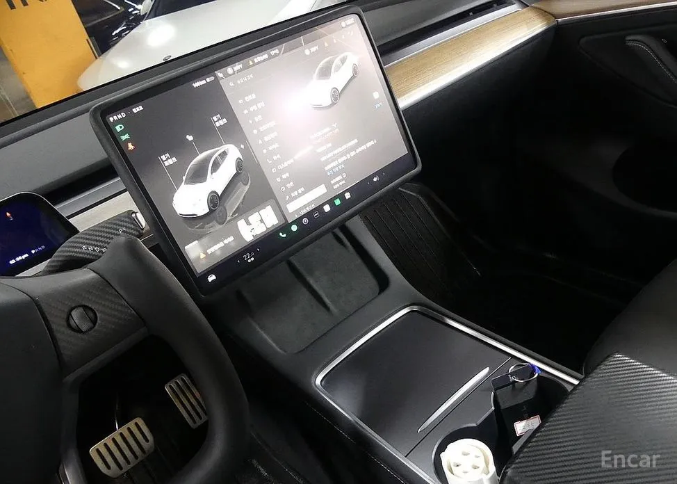 Фото 13 - Tesla Model Y