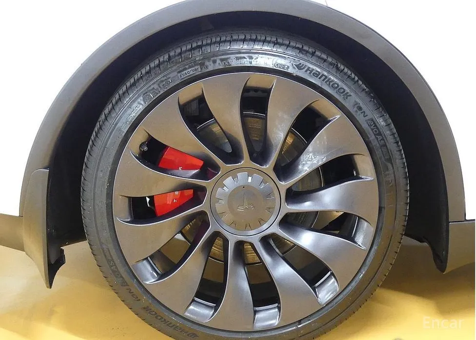 Фото 5 - Tesla Model Y