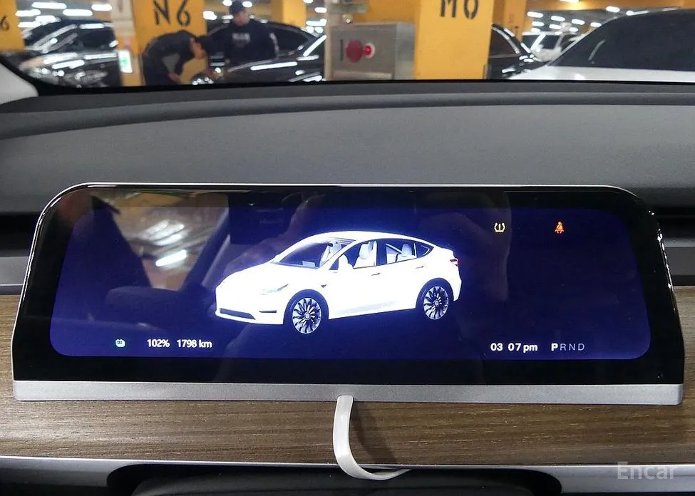 Фото 8 - Tesla Model Y