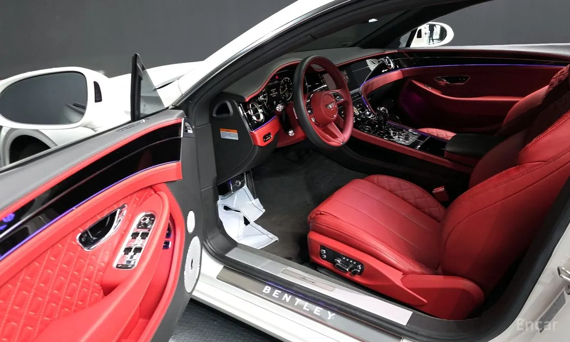 Фото 10 - Bentley Continental GT