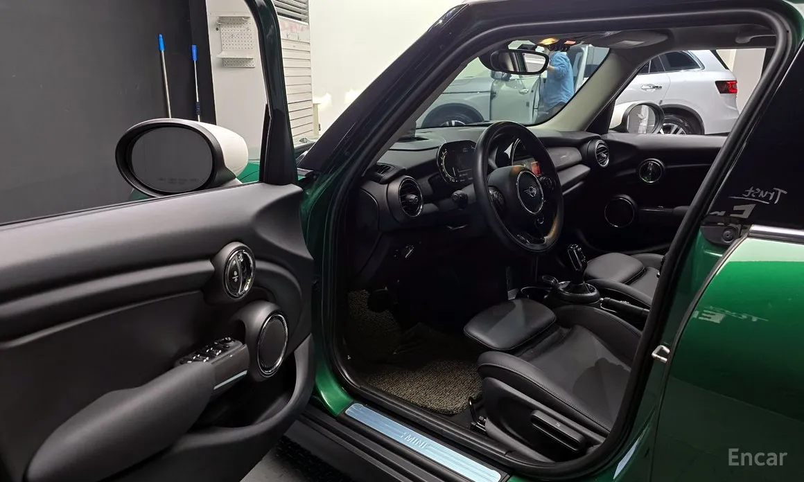 Фото 10 - Mini Cooper