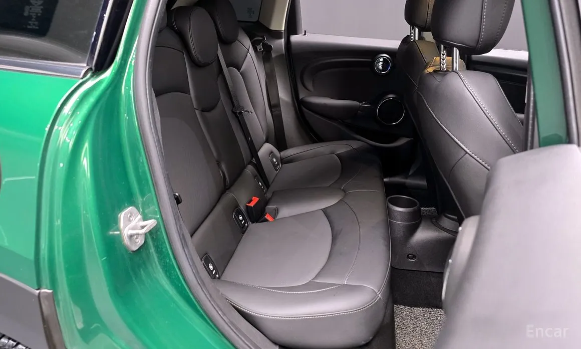 Фото 12 - Mini Cooper