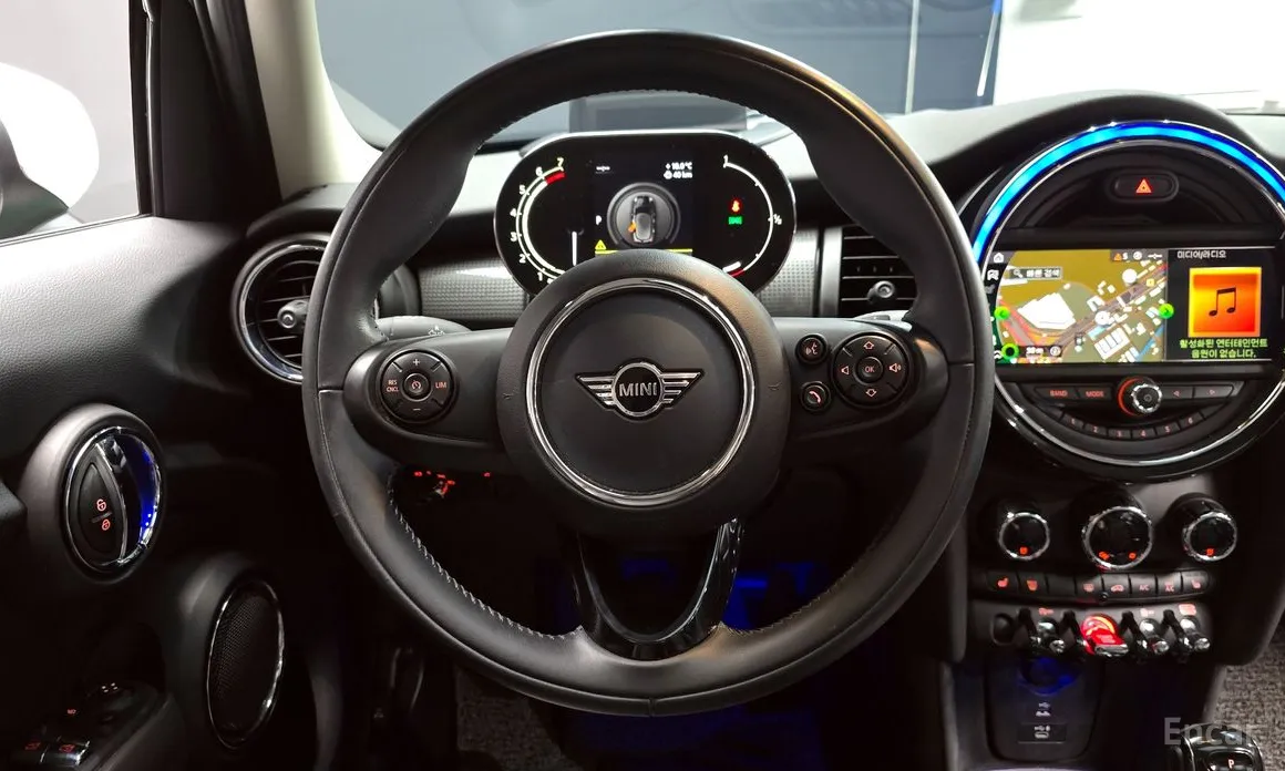 Фото 13 - Mini Cooper