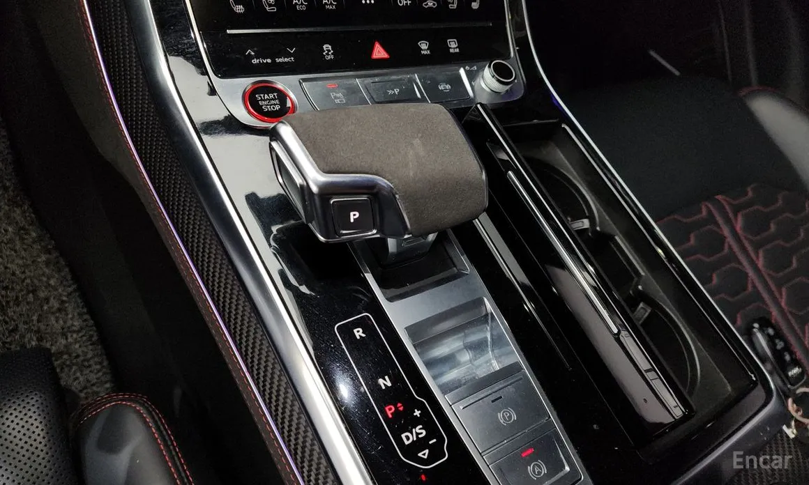 Фото 9 - Audi RS Q8