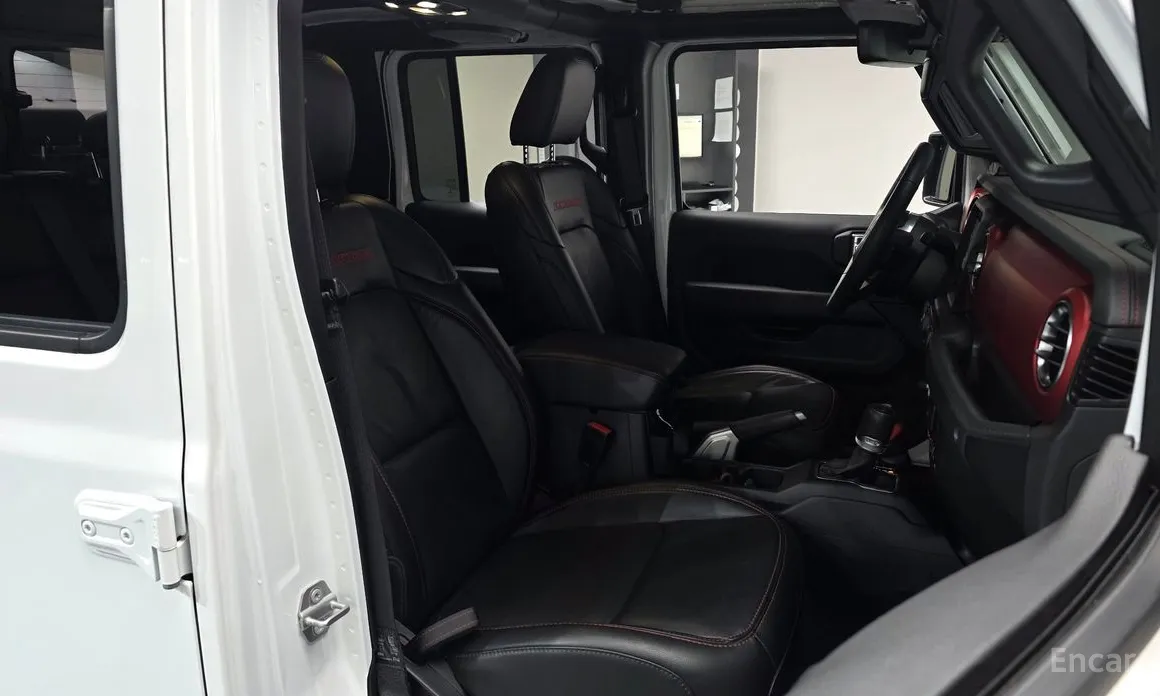 Фото 10 - Jeep Gladiator