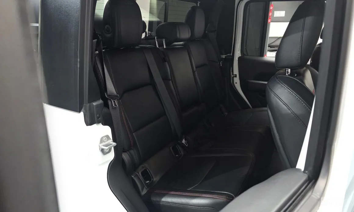 Фото 11 - Jeep Gladiator