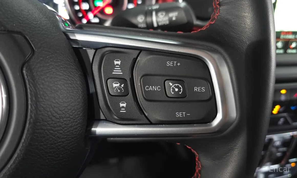 Фото 17 - Jeep Gladiator