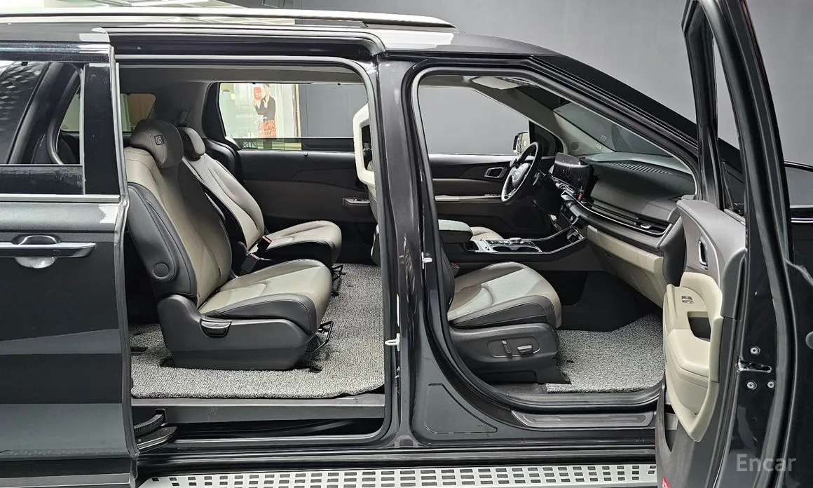 Фото 17 - Kia Carnival