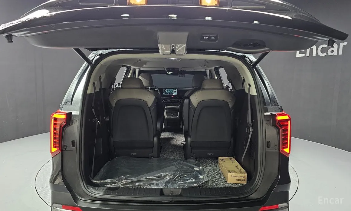 Фото 20 - Kia Carnival