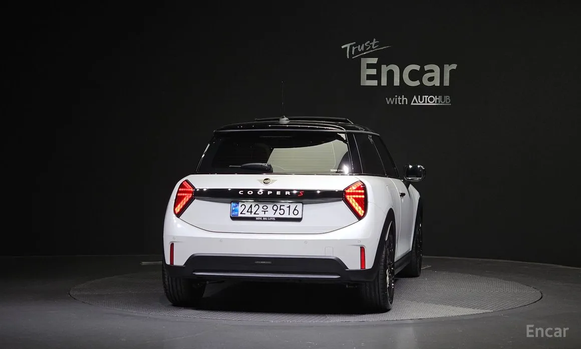 Фото 4 - Mini Cooper