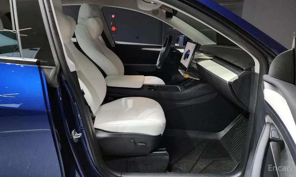 Фото 11 - Tesla Model Y