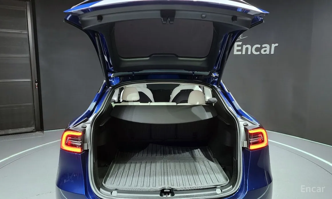 Фото 20 - Tesla Model Y