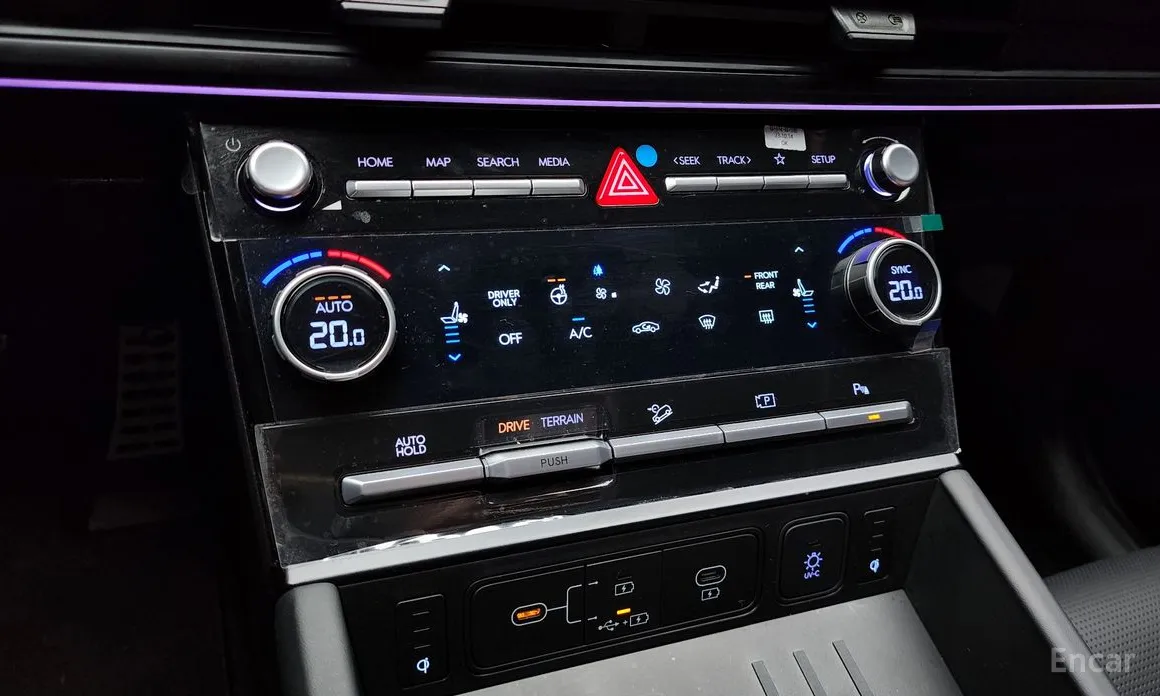 Фото 17 - Hyundai Santa Fe