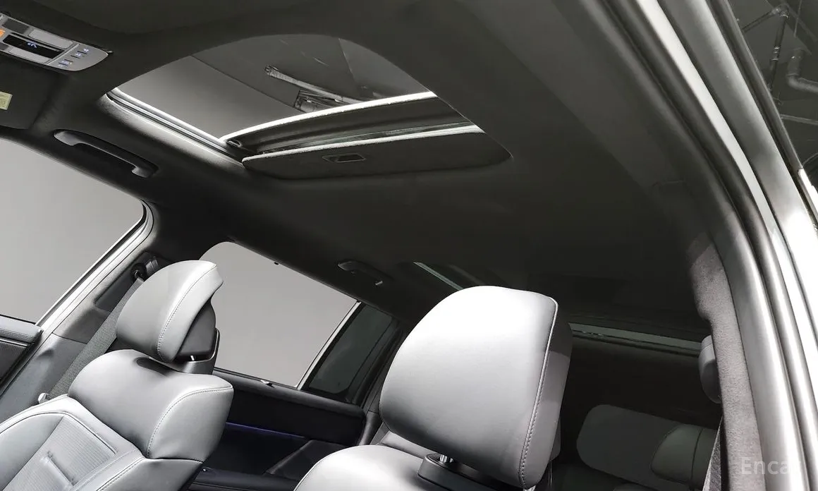 Фото 19 - Hyundai Santa Fe