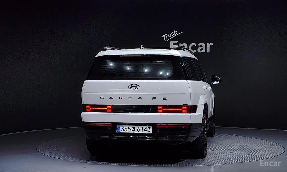 Фото 4 - Hyundai Santa Fe