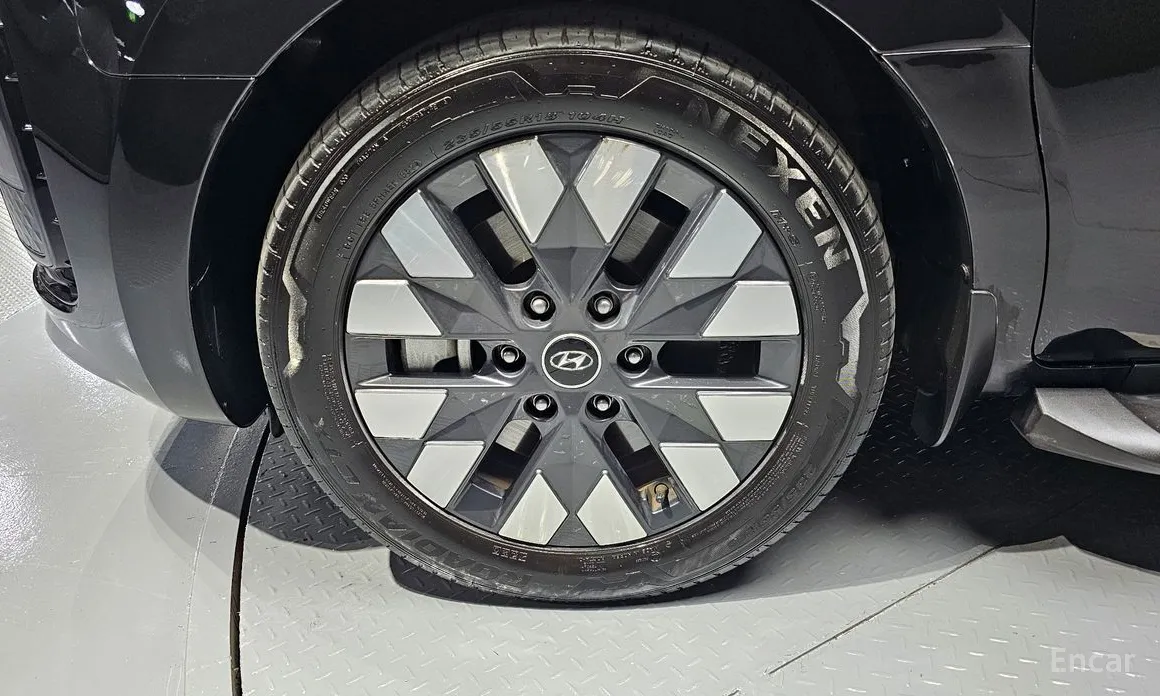 Фото 5 - Hyundai Staria