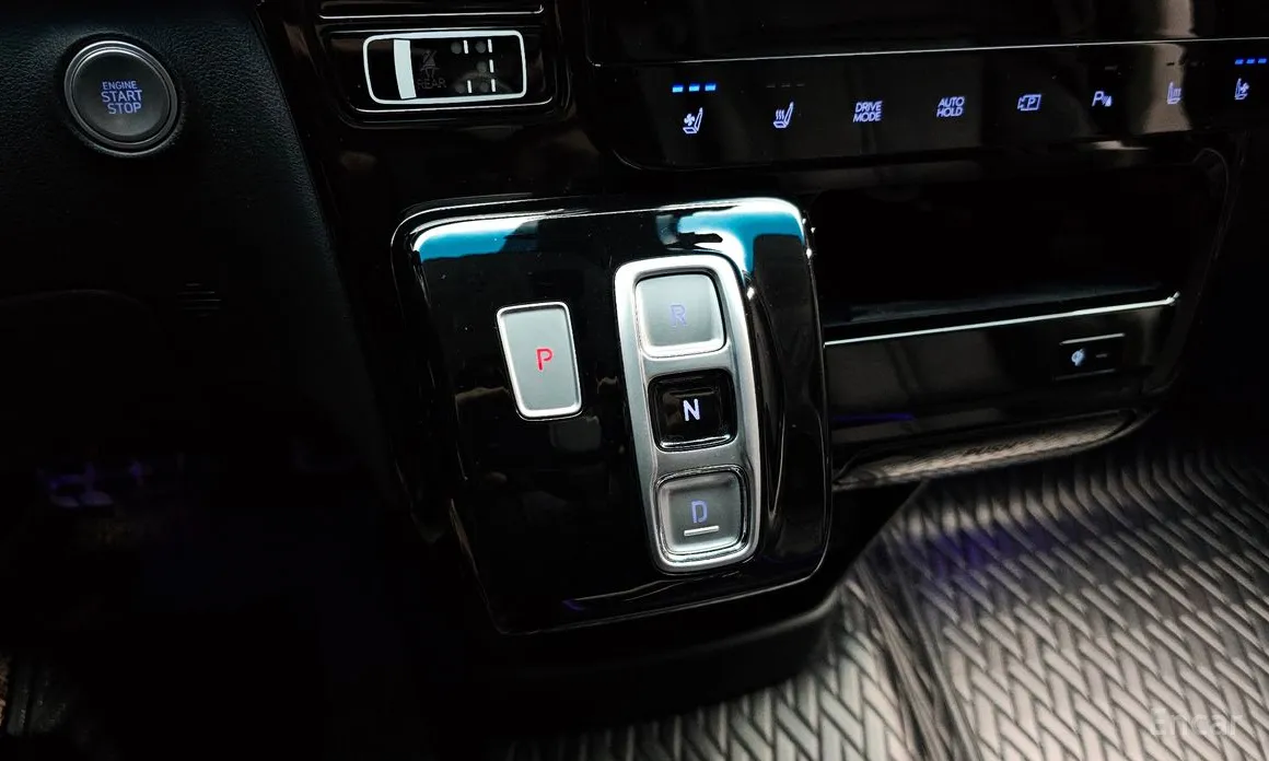 Фото 9 - Hyundai Staria