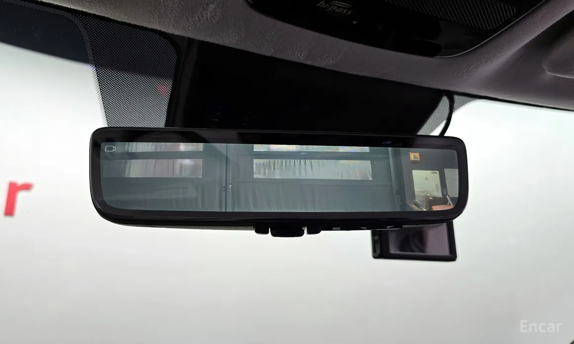 Фото 17 - Hyundai Santa Fe