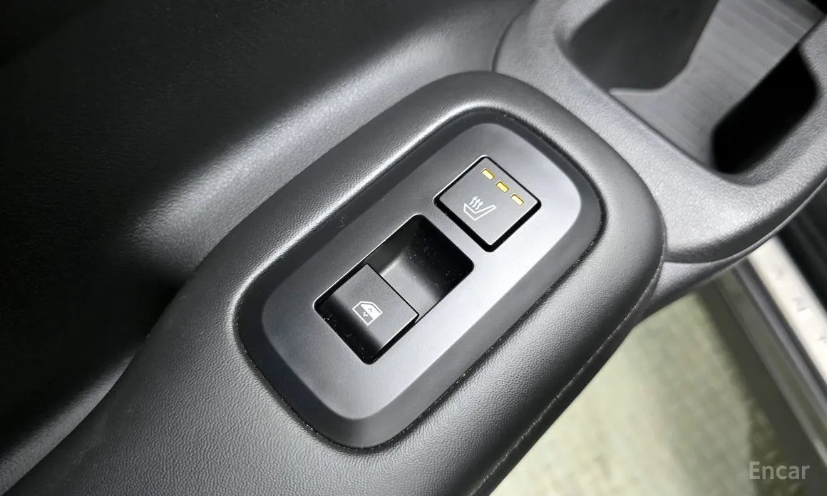 Фото 18 - Hyundai Santa Fe