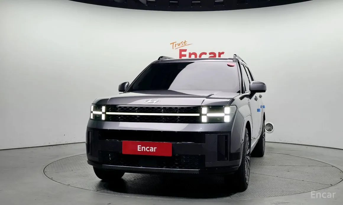 Фото 3 - Hyundai Santa Fe